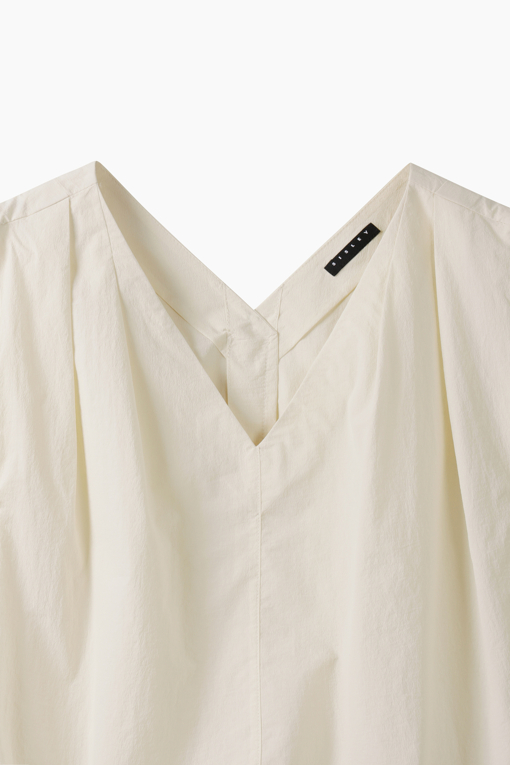 https://img.benettonmall.com/PARTS/KS/26S/SAWS52631CR_MB_D2.jpg?cb=1778668868