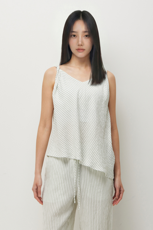 https://img.benettonmall.com/PARTS/KS/26S/SAWS54631GN_MB_D0.jpg?cb=1782918151