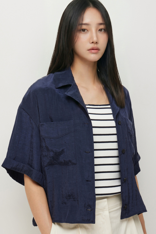 https://img.benettonmall.com/PARTS/KS/26S/SAWS55631DN_MB_D3.jpg?cb=1781170995