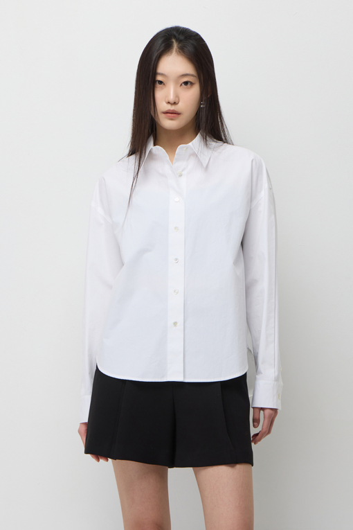 https://img.benettonmall.com/PARTS/KS/26S/SAWS72611WH_MB_D0.jpg?cb=1782918151