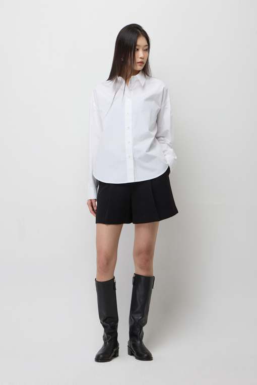 https://img.benettonmall.com/PARTS/KS/26S/SAWS72611WH_MB_D5.jpg?cb=1782918151
