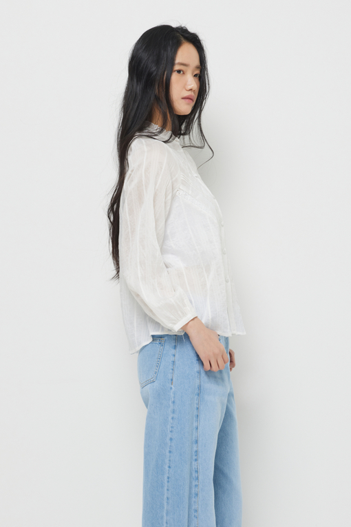 https://img.benettonmall.com/PARTS/KS/26S/SAWS81631WH_MB_D1.jpg?cb=1778668868