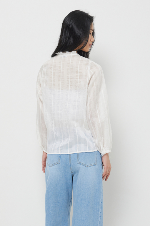 https://img.benettonmall.com/PARTS/KS/26S/SAWS81631WH_MB_D2.jpg?cb=1778668868
