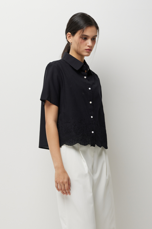 https://img.benettonmall.com/PARTS/KS/26S/SAWS83631BK_MB_D1.jpg?cb=1782918151