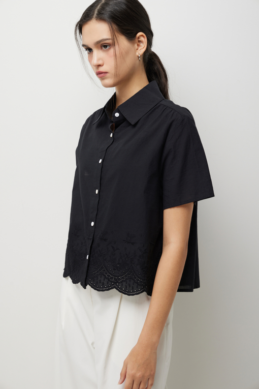 https://img.benettonmall.com/PARTS/KS/26S/SAWS83631BK_MB_D3.jpg?cb=1782918151
