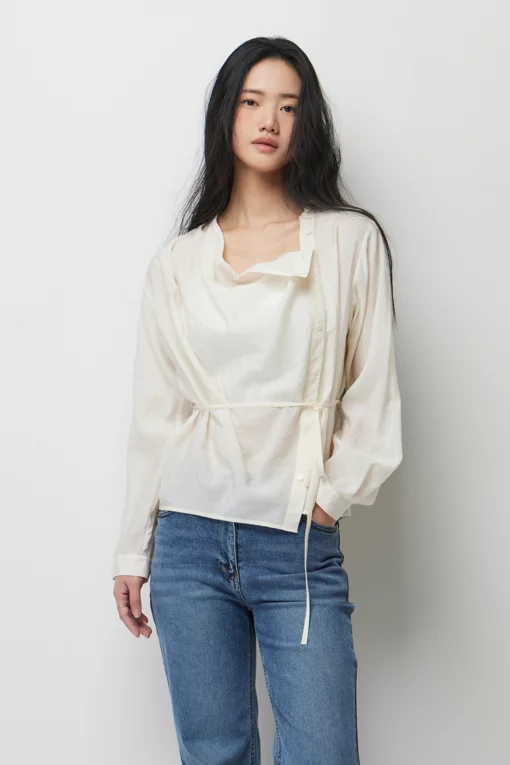 https://img.benettonmall.com/PARTS/KS/26S/SAWSE3631CR_MB.jpg?cb=1778668868