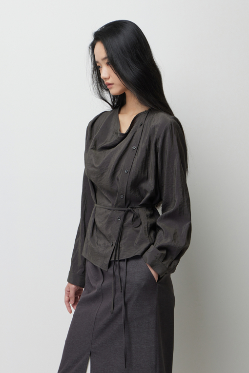 https://img.benettonmall.com/PARTS/KS/26S/SAWSE3631DG_MB_D2.jpg?cb=1778668868