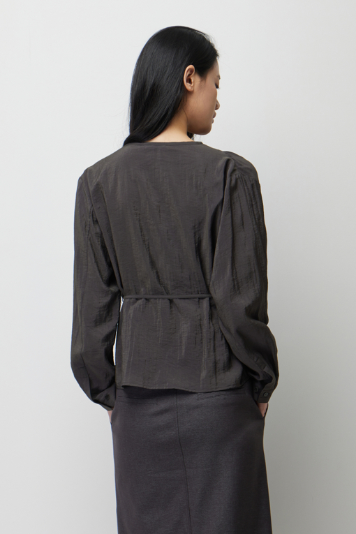 https://img.benettonmall.com/PARTS/KS/26S/SAWSE3631DG_MB_D3.jpg?cb=1778668868