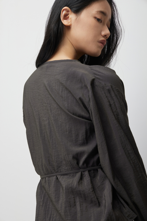 https://img.benettonmall.com/PARTS/KS/26S/SAWSE3631DG_MB_D5.jpg?cb=1778668868