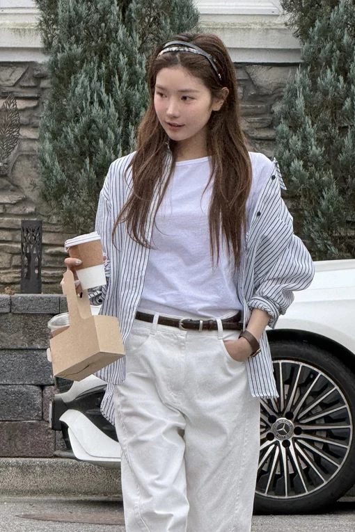 https://img.benettonmall.com/PARTS/KS/26S/SAWSE5631LB_MB.jpg?cb=1778668868