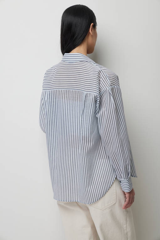 https://img.benettonmall.com/PARTS/KS/26S/SAWSE5631LB_MB_D9.jpg?cb=1778668868