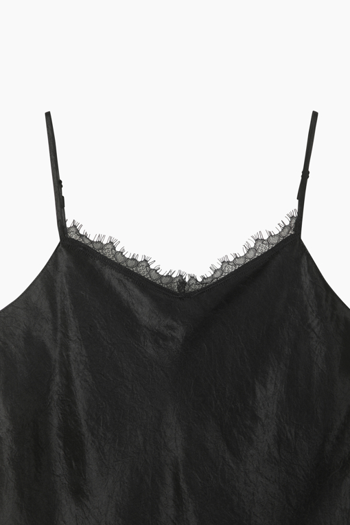 https://img.benettonmall.com/PARTS/KS/26S/SAWSE6631BK_MB_D12.jpg?cb=1778668868