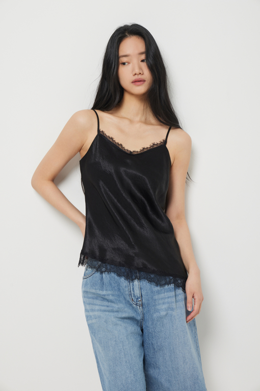https://img.benettonmall.com/PARTS/KS/26S/SAWSE6631BK_MB_D6.jpg?cb=1778668868