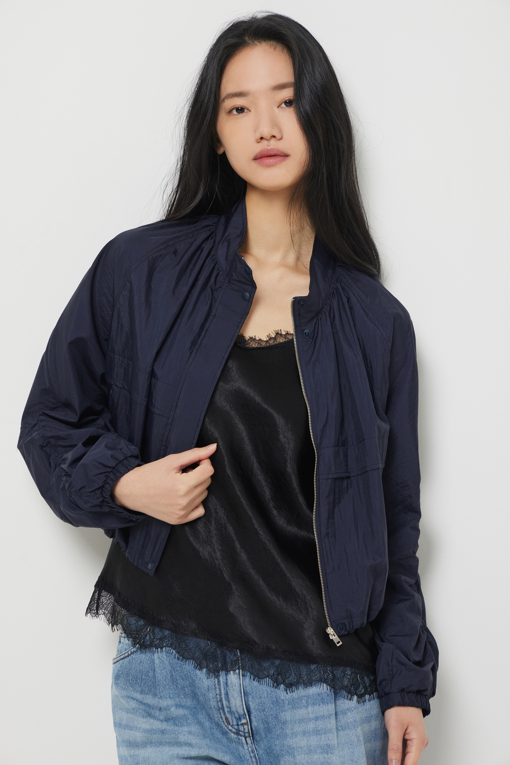https://img.benettonmall.com/PARTS/KS/26S/SAWSE6631BK_MB_D8.jpg?cb=1778668868