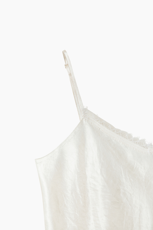 https://img.benettonmall.com/PARTS/KS/26S/SAWSE6631IV_MB_D13.jpg?cb=1778668868