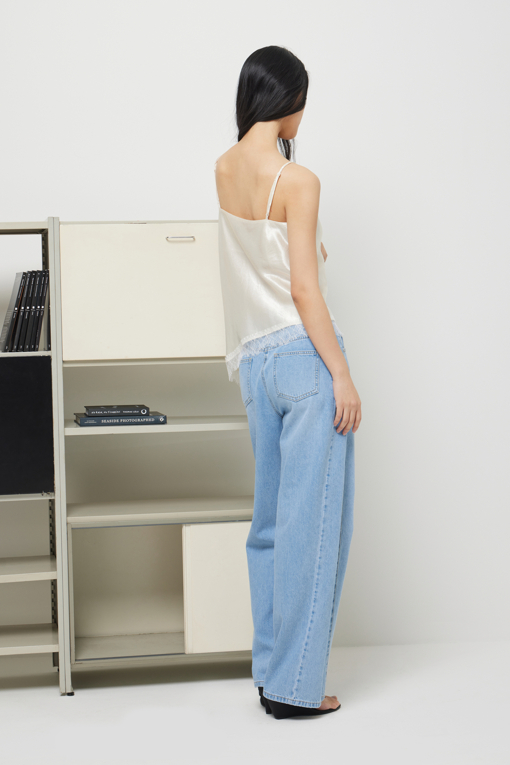 https://img.benettonmall.com/PARTS/KS/26S/SAWSE6631IV_MB_D5.jpg?cb=1778668868
