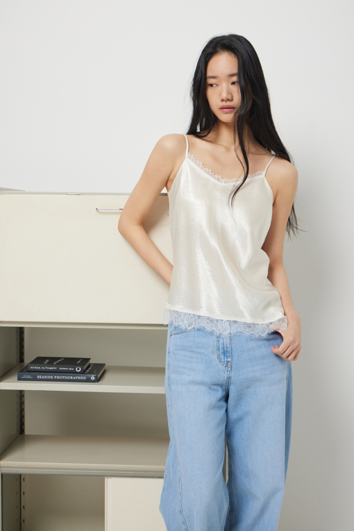 https://img.benettonmall.com/PARTS/KS/26S/SAWSE6631IV_MB_D6.jpg?cb=1778668868