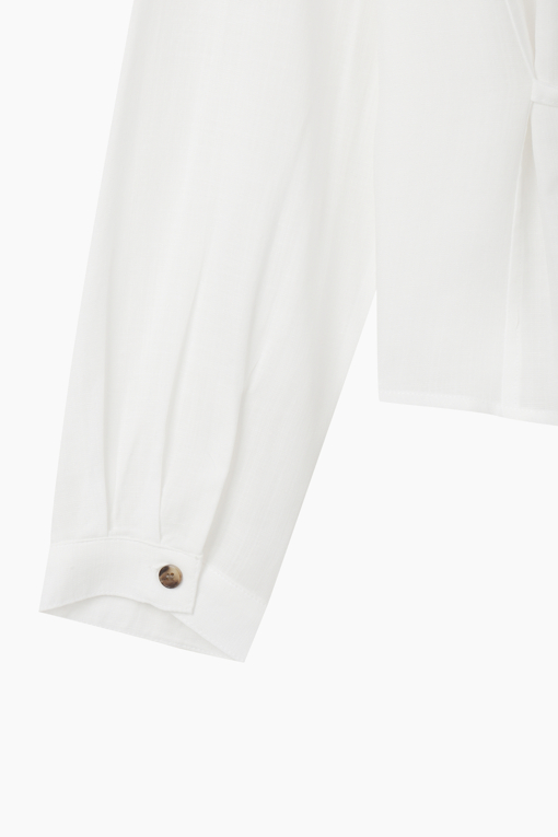 https://img.benettonmall.com/PARTS/KS/26S/SAWSE9631WH_MB_D14.jpg?cb=1778668868