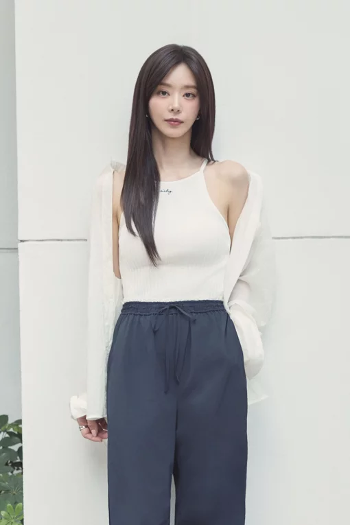 https://img.benettonmall.com/PARTS/KS/26S/SAWSZ3631WH_MB.jpg?cb=1778668868