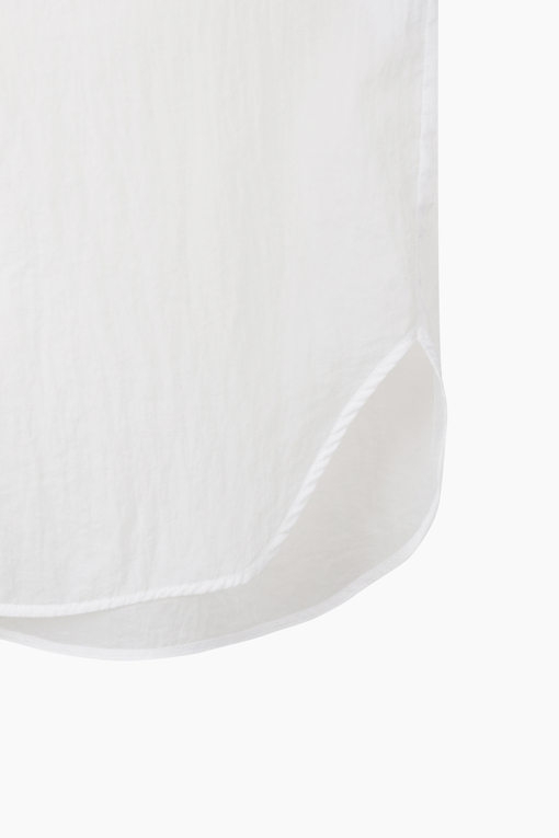 https://img.benettonmall.com/PARTS/KS/26S/SAWSZ3631WH_MB_D15.jpg?cb=1777643535