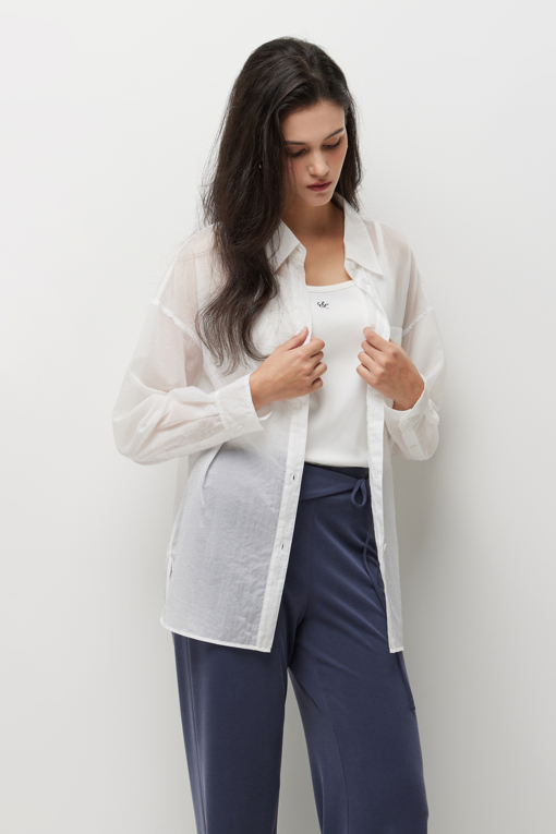 https://img.benettonmall.com/PARTS/KS/26S/SAWSZ3631WH_MB_D2.jpg?cb=1778668868