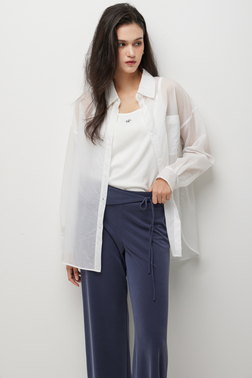 https://img.benettonmall.com/PARTS/KS/26S/SAWSZ3631WH_MB_D4.jpg?cb=1778668868