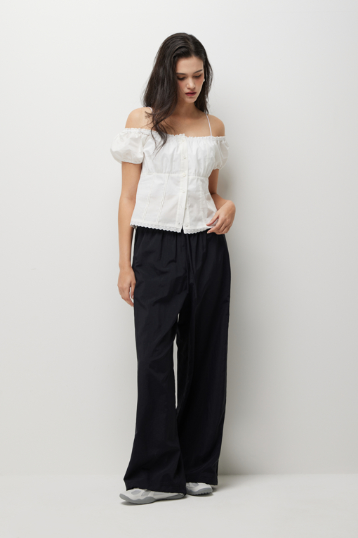 https://img.benettonmall.com/PARTS/KS/26S/SAWSZ4631WH_MB_D9.jpg?cb=1777643535