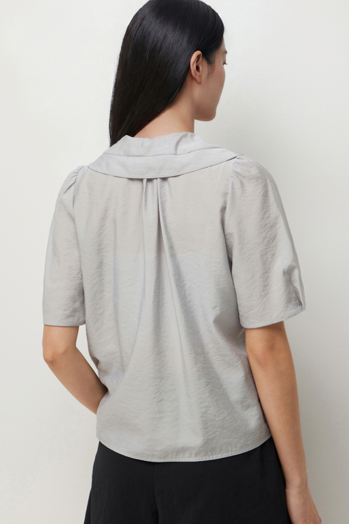 https://img.benettonmall.com/PARTS/KS/26S/SAWSZ5631LG_MB_D4.jpg?cb=1782918151