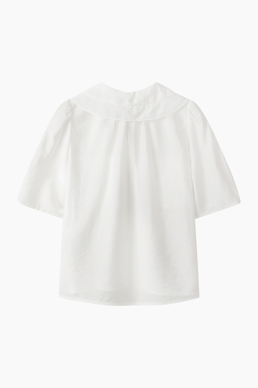 https://img.benettonmall.com/PARTS/KS/26S/SAWSZ5631WH_MB_D1.jpg?cb=1778668868
