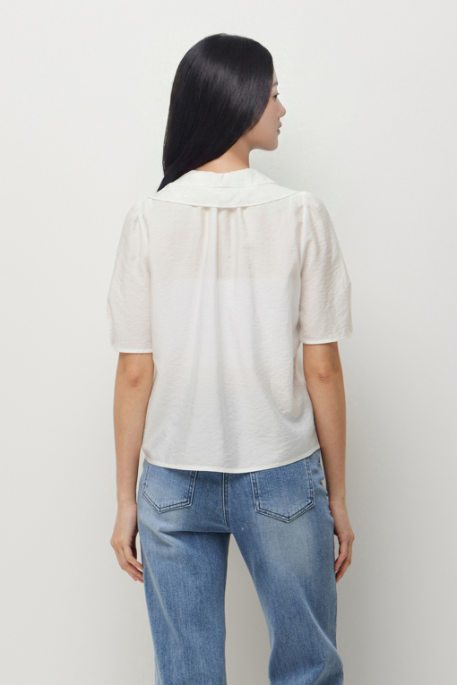 https://img.benettonmall.com/PARTS/KS/26S/SAWSZ5631WH_MB_D2.jpg?cb=1782918151