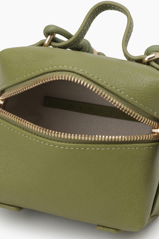 https://img.benettonmall.com/PARTS/KS/26S/SCBG02611GN_MB_D5.jpg?cb=1782918151