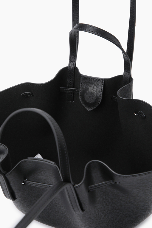 https://img.benettonmall.com/PARTS/KS/26S/SCBG03611BK_MB_D3.jpg?cb=1782918151