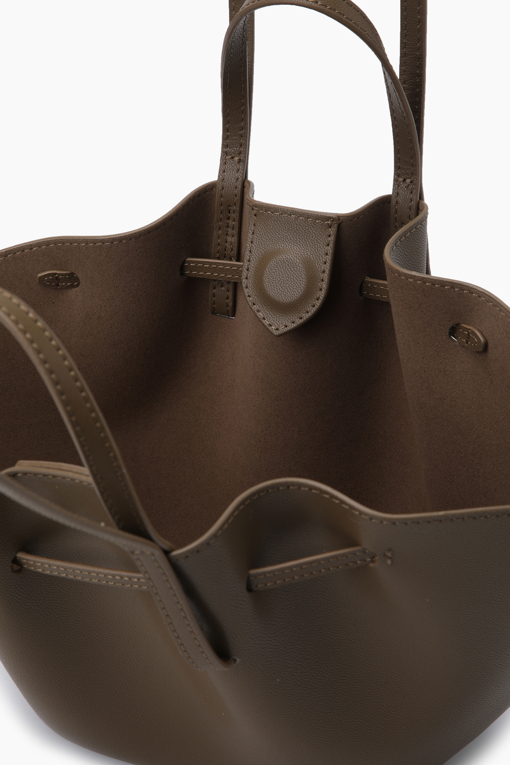 https://img.benettonmall.com/PARTS/KS/26S/SCBG03611BR_MB_D3.jpg?cb=1782918151