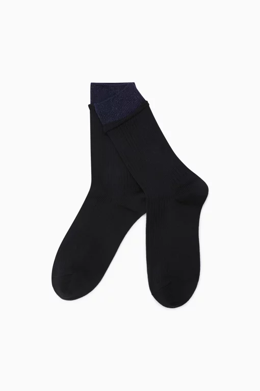 https://img.benettonmall.com/PARTS/KS/26S/SCSO03611BK_MB.jpg?cb=1782918151