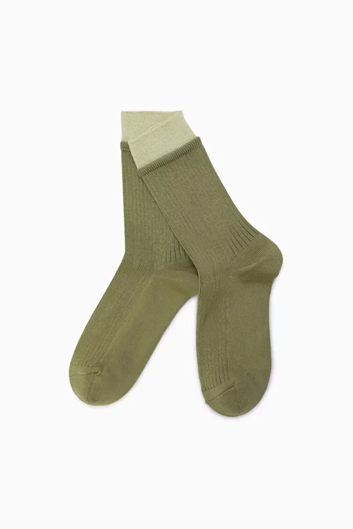 https://img.benettonmall.com/PARTS/KS/26S/SCSO03611GN_MB.jpg?cb=1782918151